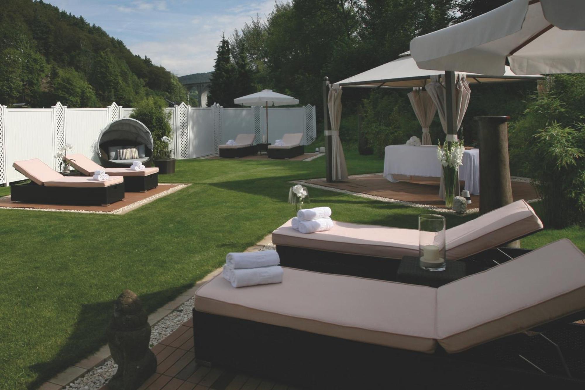 Hotel & Spa Waldecker Hof วิลลิงเงิน ภายนอก รูปภาพ