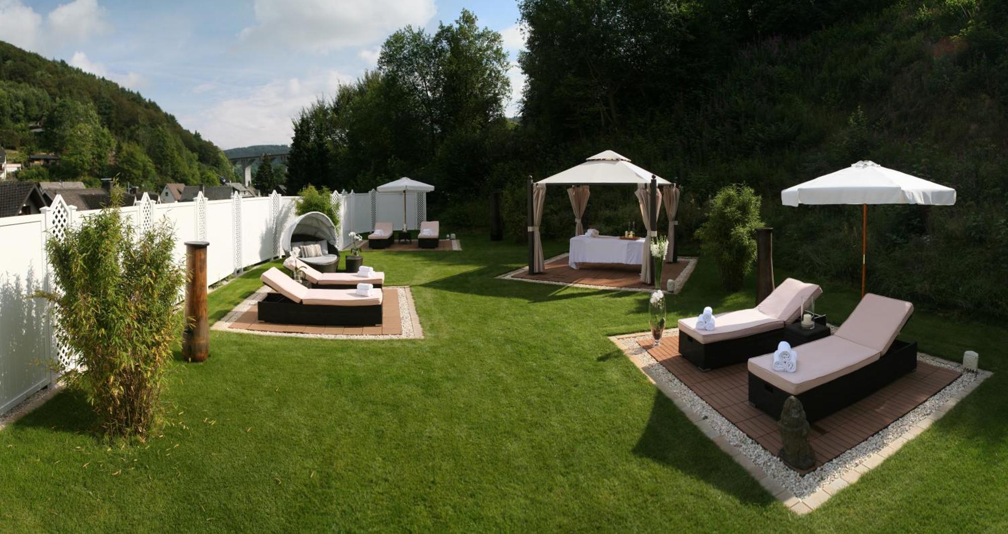 Hotel & Spa Waldecker Hof วิลลิงเงิน ภายนอก รูปภาพ